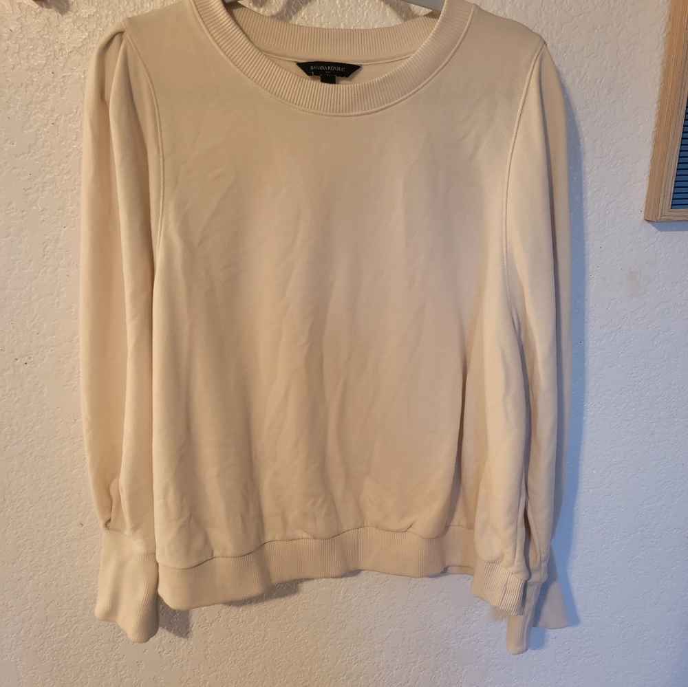 Cream Banana Republic Sweater